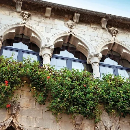In The Historical Center With Amazing Seaviews Peter Pan In Poreč