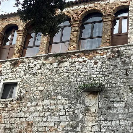 In The Historical Center With Amazing Seaviews Peter Pan In Poreč